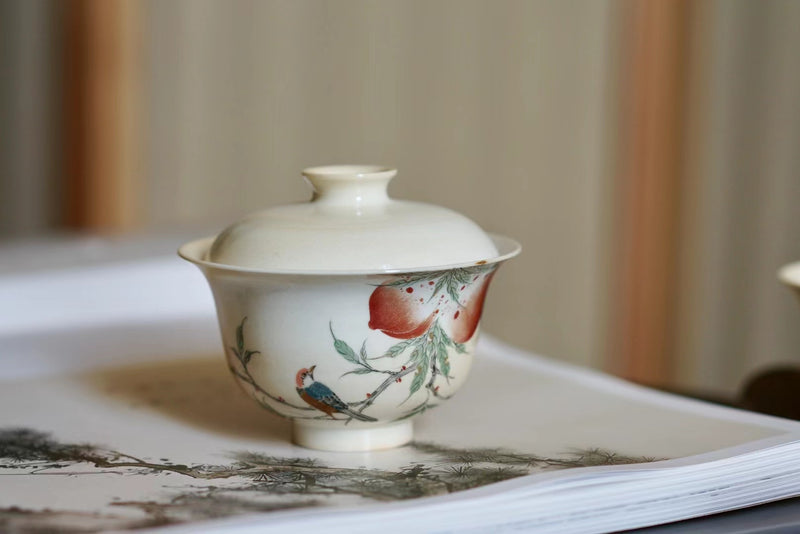 woodfired willow-wren on lucky peach tree Gaiwan)