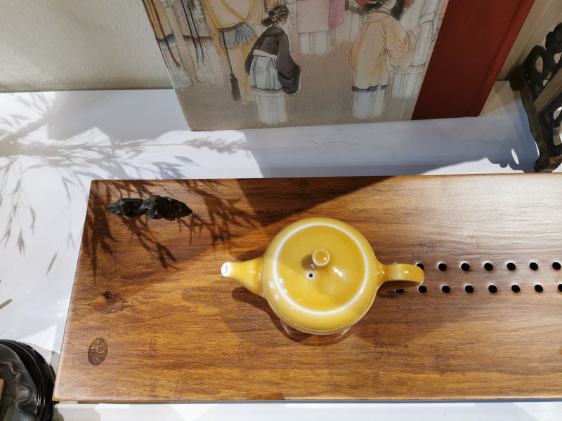 Royal yellow tea pot