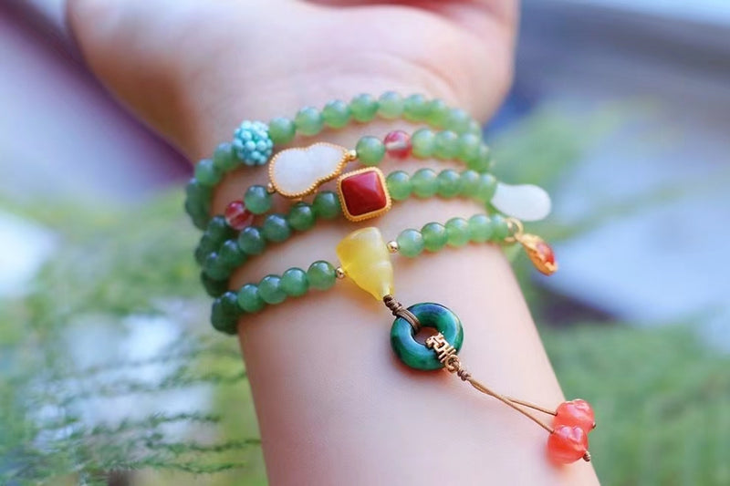 Natual Jade Gan Qing necklace and bracelet