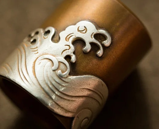 Copper decorated with silver wave Gai Zhi(lead holder)